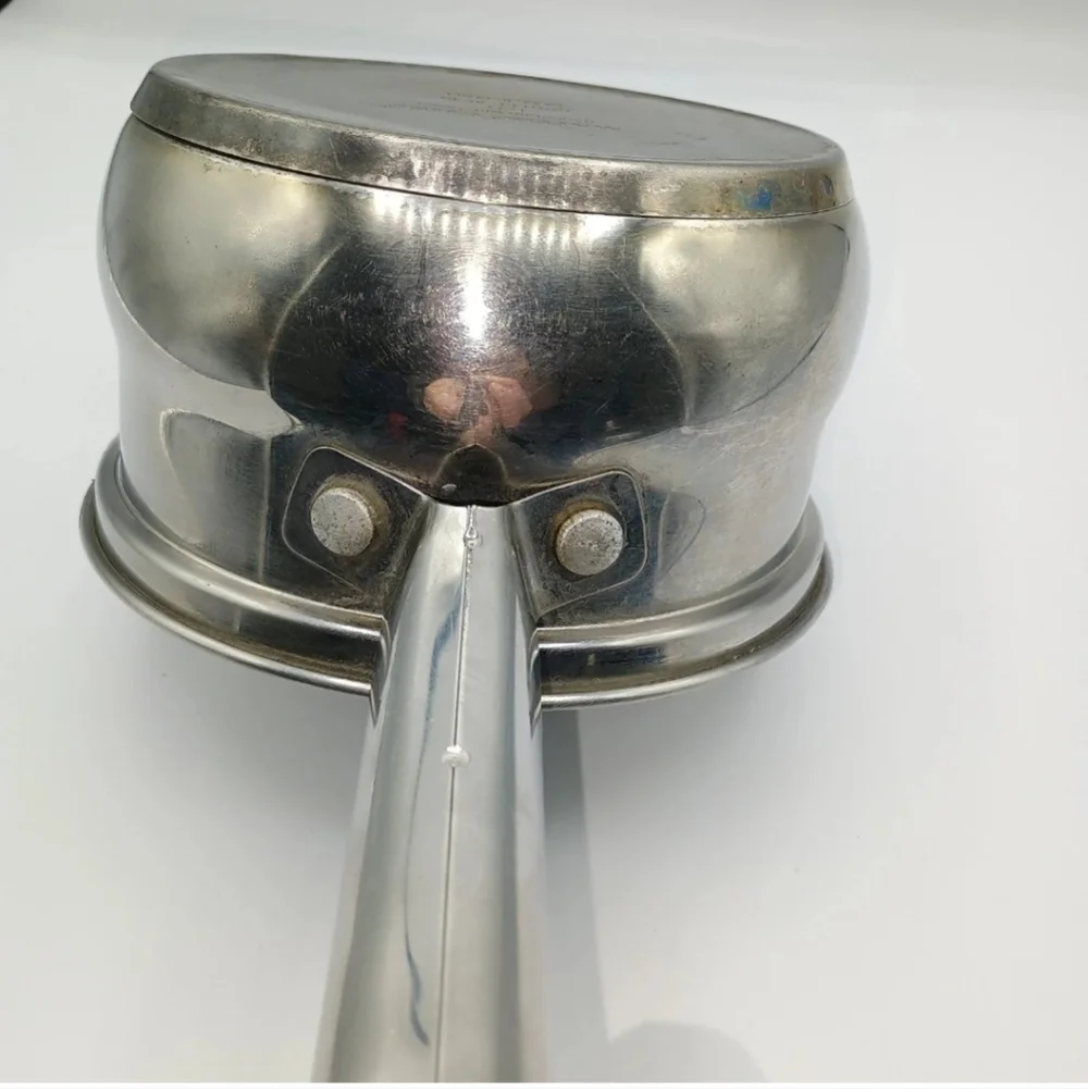 Maitre Chef 18-10 Stainless Steel 1 Quart Sauce Pan With Lid